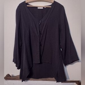Habitat size Medium black kimono inspired over blouse or jacket